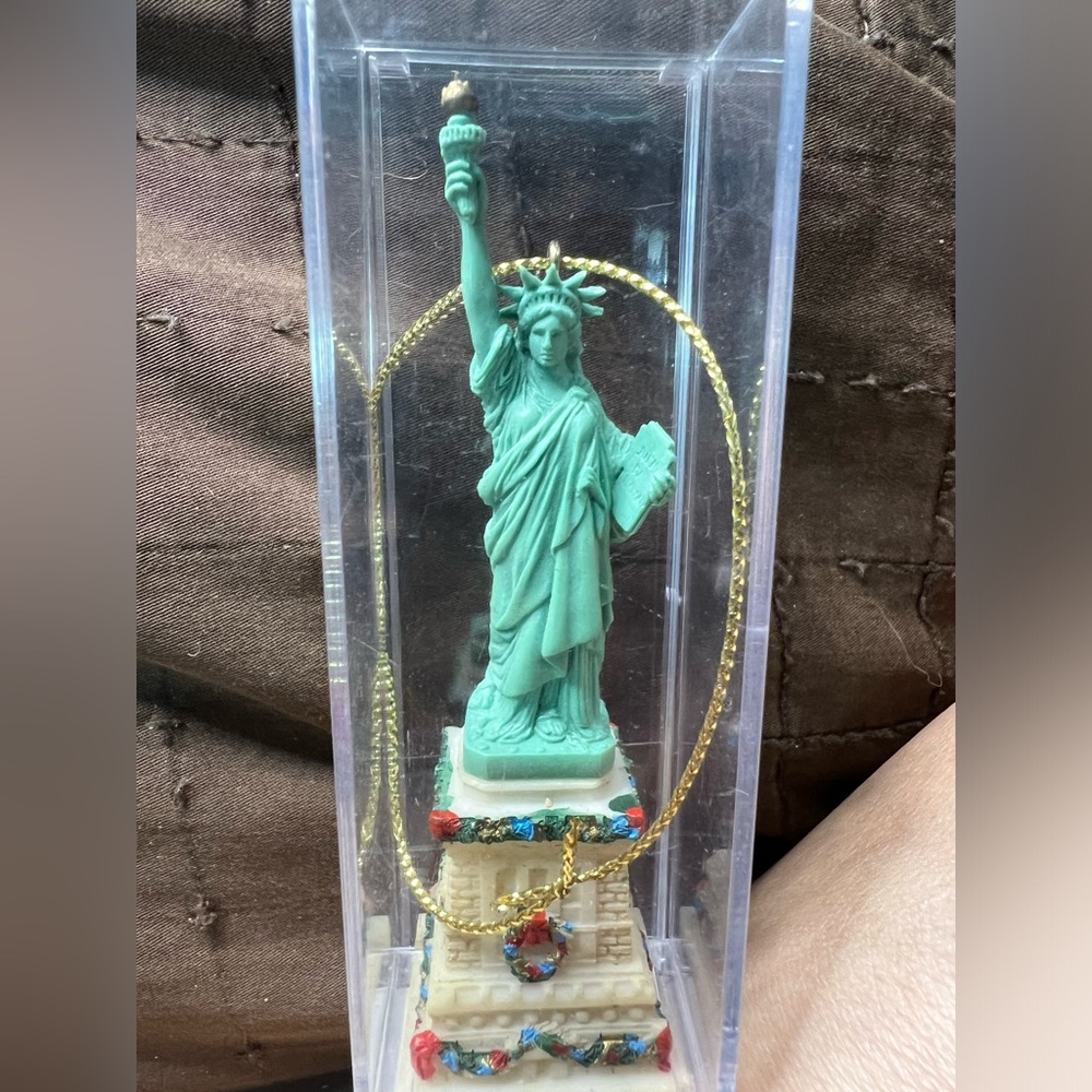 🥰 4/$25 - Tree Ornament - Statue of Liberty